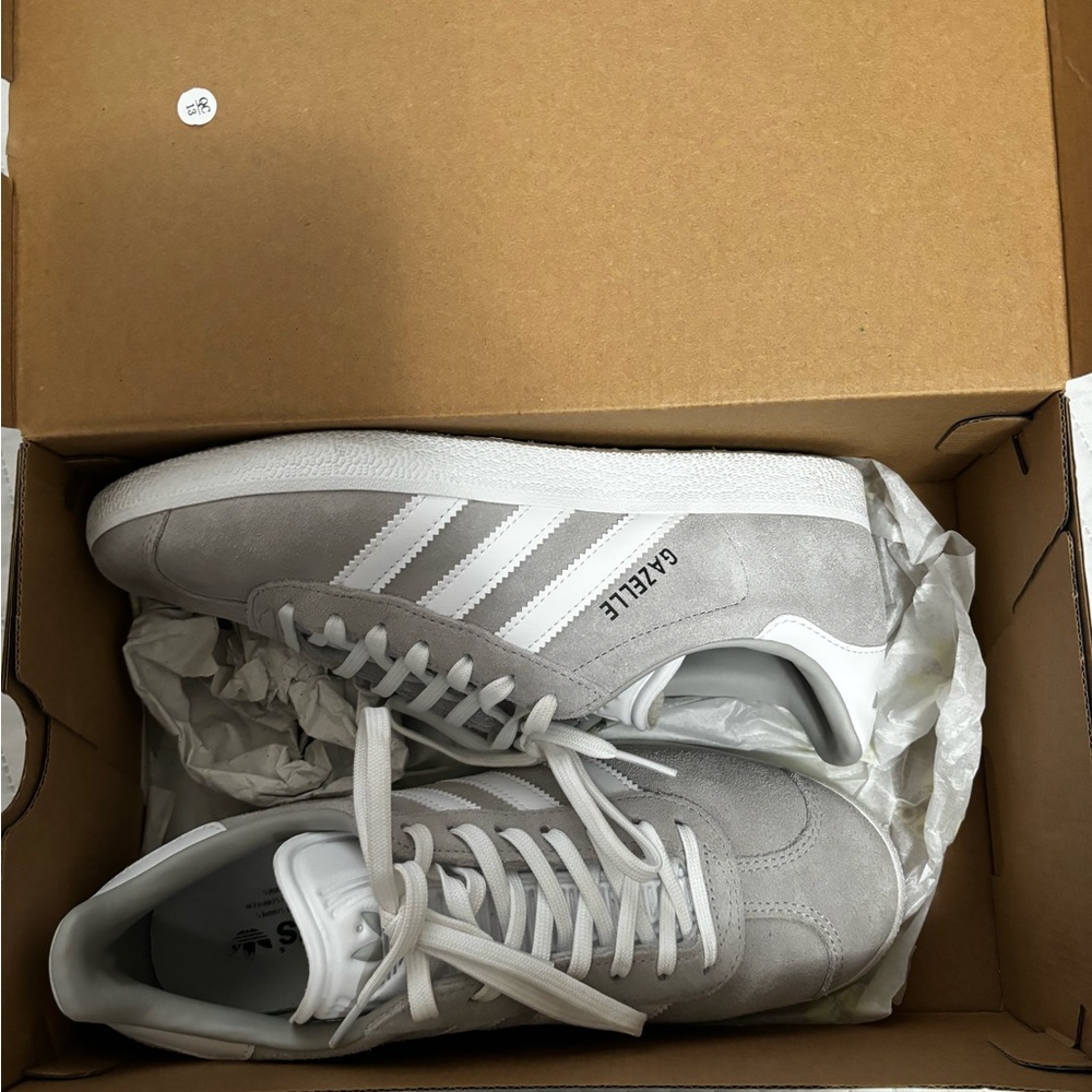 Gazelle women’s shoe adidas